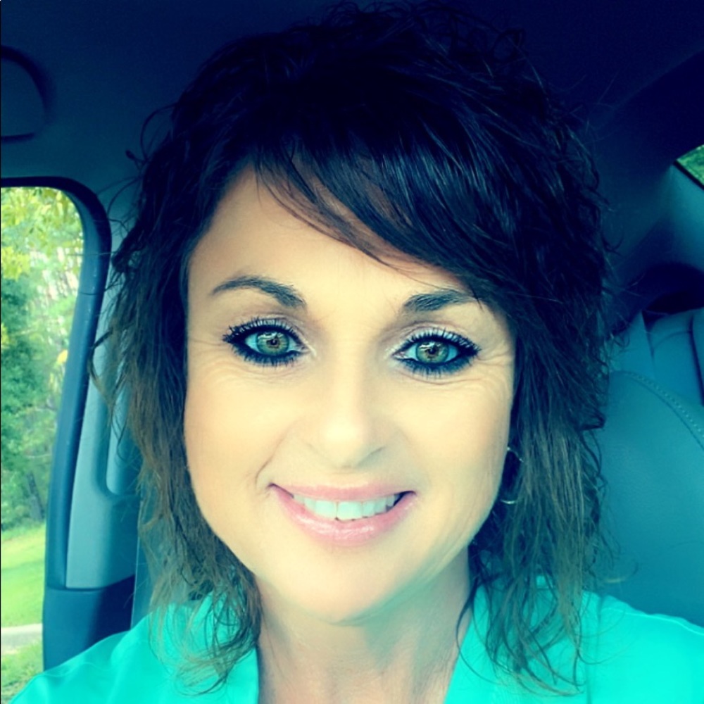 Meet your Posher, Tiffany